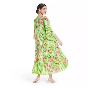 SIZE S Green Floral Pleated Dress